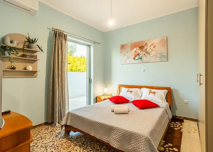 Avia Seaview Getaway - Konstantina's Hidden Haven 펜션 *
