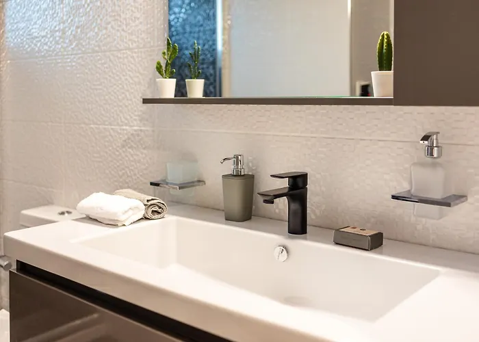 Avia Seaview Getaway - Konstantina's Hidden Haven Ferienhaus Kalamata